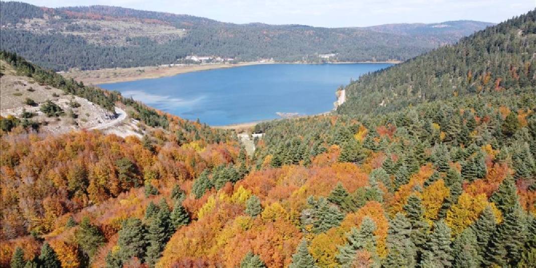 Sonbaharı yaşamak isteyen buraya akın ediyor! İç Anadolu’nun cenneti: Yeşilin yanına sarı  ve kızıl da eklendi 5